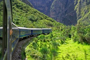Mit dem Zug durch die Anden nach Machu Picchu